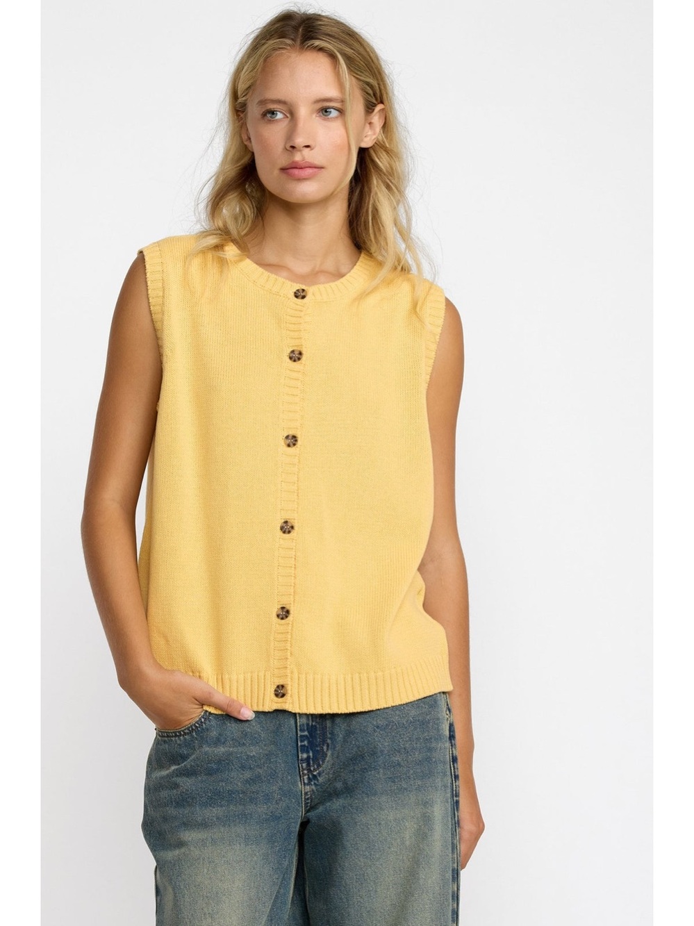 RVCA women’s CARRIE SWEATER VEST